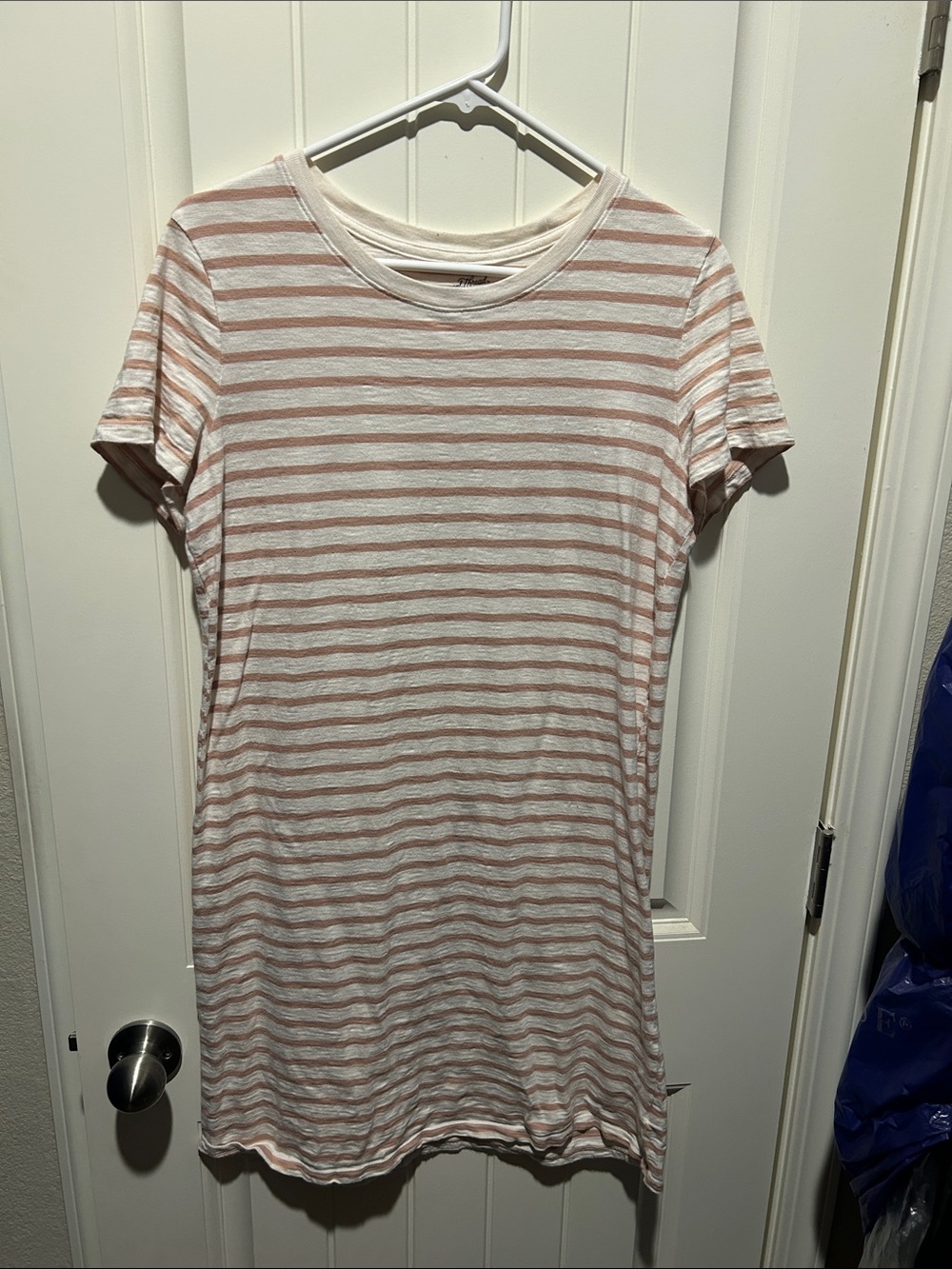 Universal Thread Pink and White Striped Short Sleeve Sleep Tee